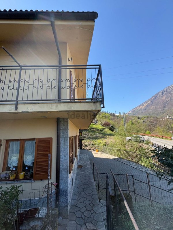 casa indipendente in vendita a Domodossola