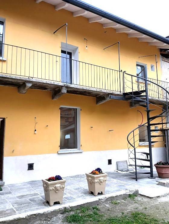 casa indipendente in vendita a Domodossola