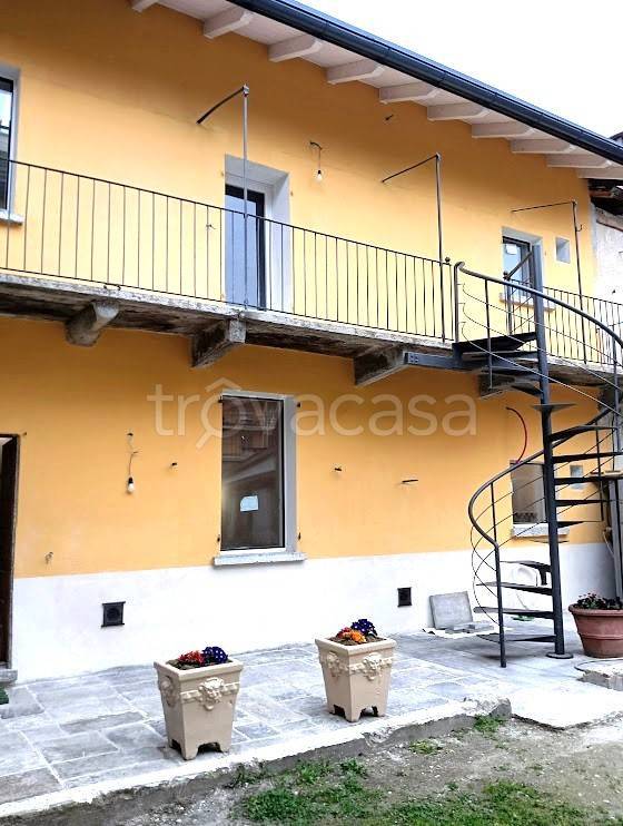 casa indipendente in vendita a Domodossola