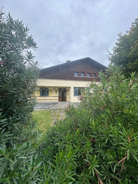 casa indipendente in vendita a Domodossola
