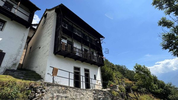 casa indipendente in vendita a Domodossola in zona Gabi Valle