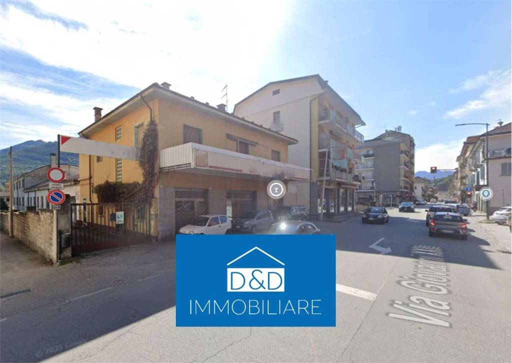 locale commerciale in vendita a Domodossola