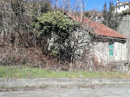 casa indipendente in vendita a Domodossola in zona Calvario