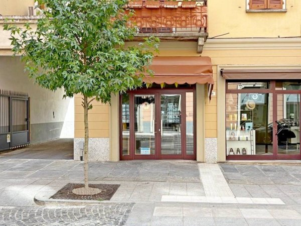negozio in vendita a Domodossola in zona Calvario