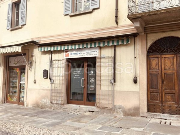 locale commerciale in vendita a Domodossola in zona Calvario