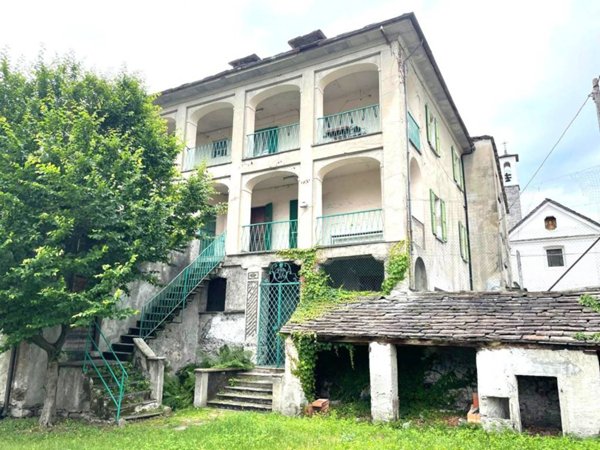 appartamento in vendita a Domodossola in zona Vagna