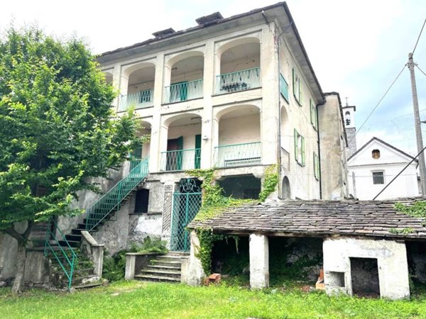 appartamento in vendita a Domodossola in zona Vagna