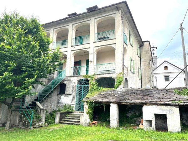 appartamento in vendita a Domodossola in zona Vagna