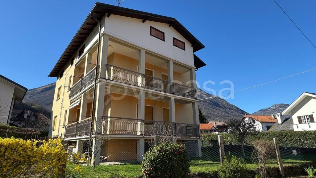 appartamento in vendita a Domodossola in zona Vagna
