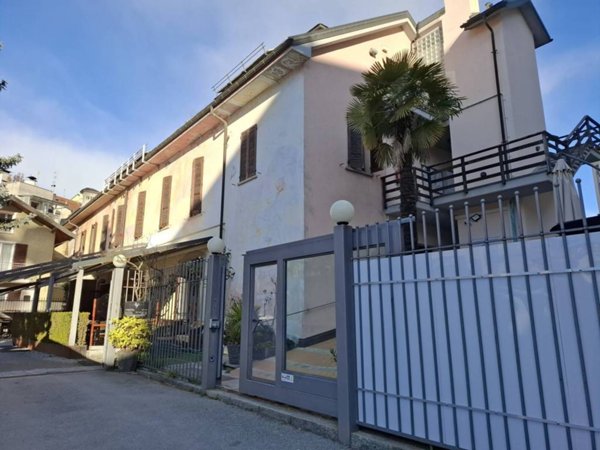 intera palazzina in vendita a Domodossola in zona Calvario