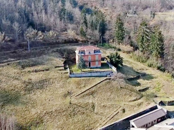 casa indipendente in vendita a Domodossola in zona Vagna