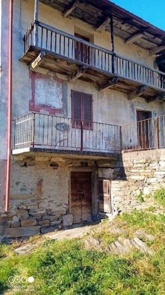 casa indipendente in vendita a Domodossola in zona Vagna