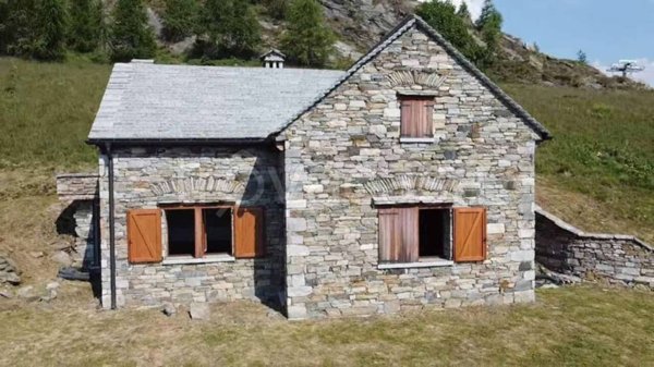 casa indipendente in vendita a Domodossola
