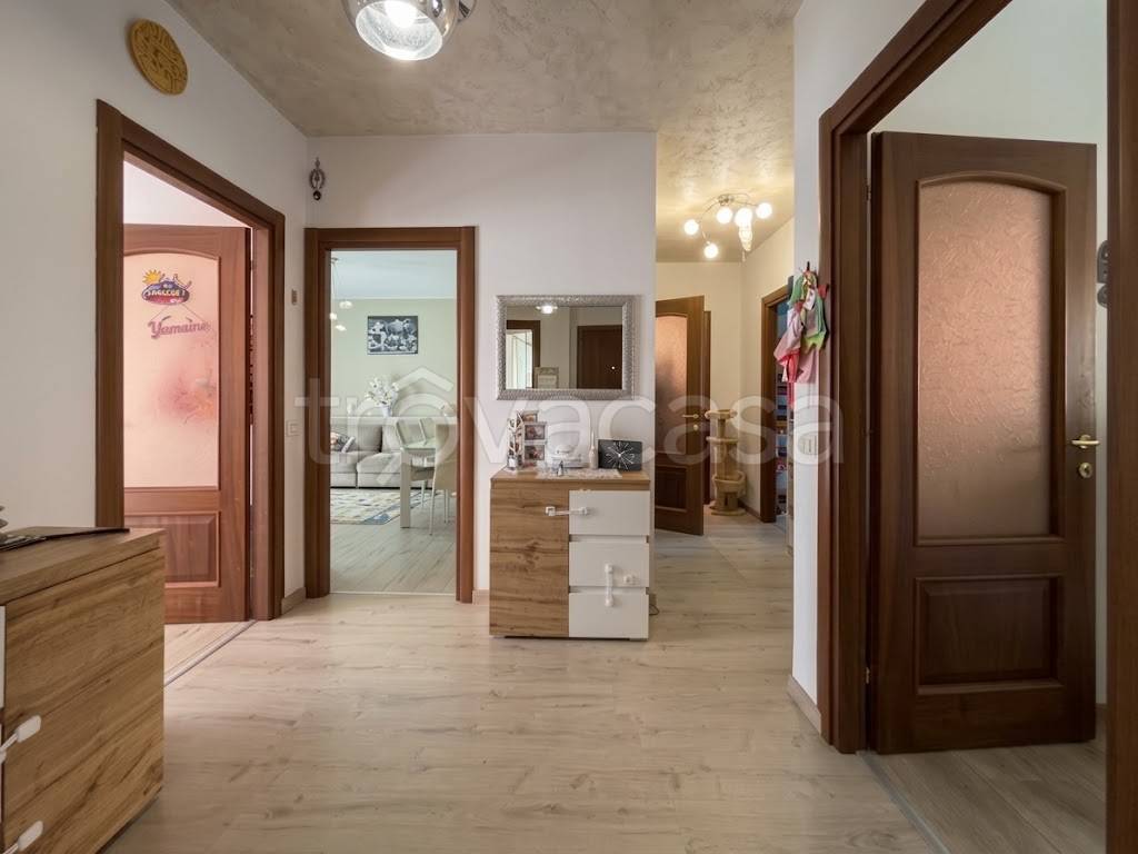 appartamento in vendita a Domodossola in zona Vagna