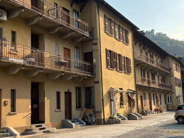 appartamento in vendita a Domodossola in zona Calvario