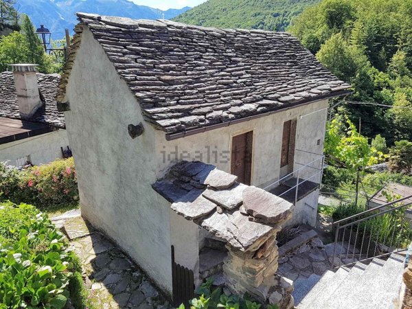 casa indipendente in vendita a Domodossola