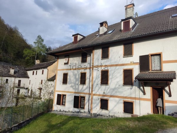 appartamento in vendita a Druogno