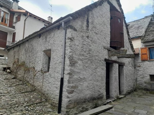 casa indipendente in vendita a Druogno