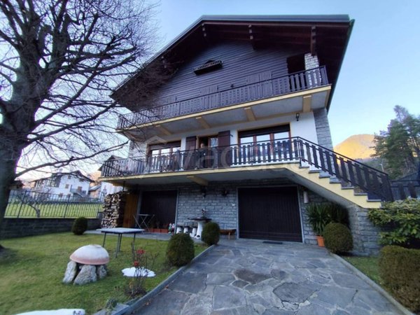 casa indipendente in vendita a Druogno