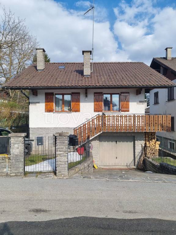 casa indipendente in vendita a Druogno