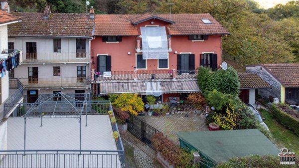 casa indipendente in vendita a Formazza in zona San Michele