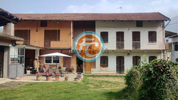 casa indipendente in vendita a Formazza in zona San Michele