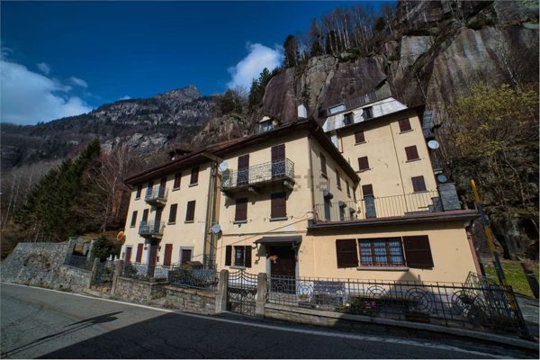 appartamento in vendita a Formazza in zona Foppiano