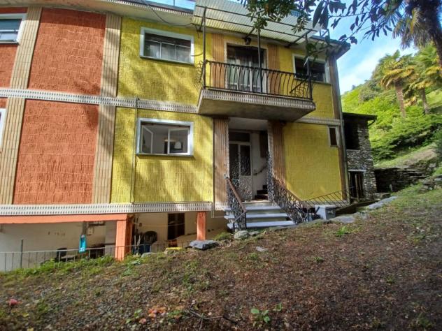 casa indipendente in vendita a Ghiffa
