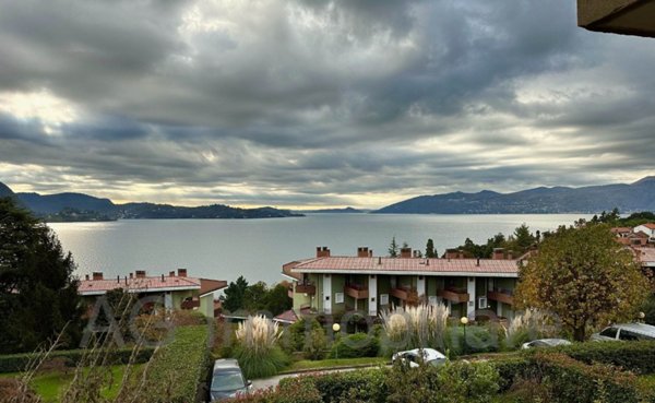casa indipendente in vendita a Ghiffa