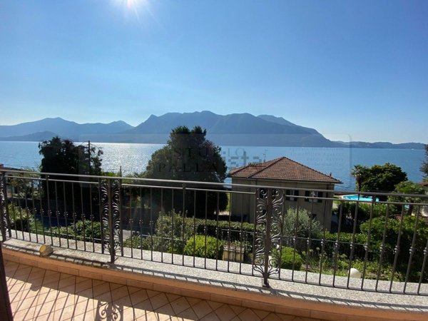 casa indipendente in vendita a Ghiffa