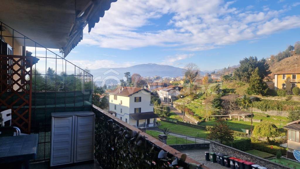 appartamento in vendita a Ghiffa in zona Susello