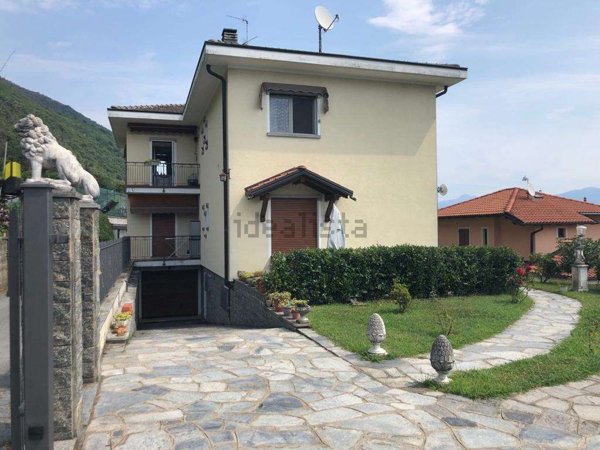 casa indipendente in vendita a Ghiffa in zona Ronco