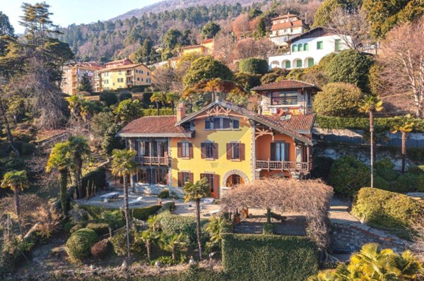 casa indipendente in vendita a Ghiffa