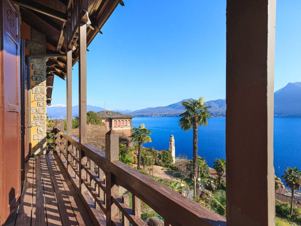 casa indipendente in vendita a Ghiffa