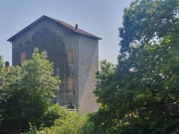 casa indipendente in vendita a Ghiffa
