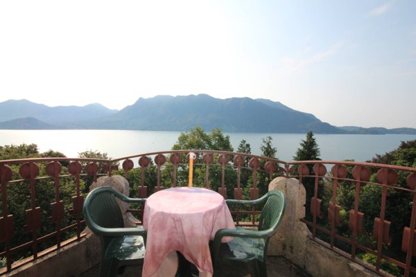 villa in vendita a Ghiffa in zona Frino