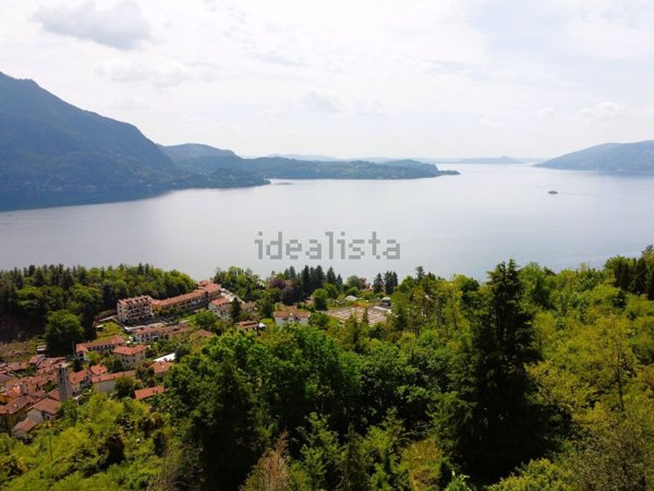 casa indipendente in vendita a Ghiffa