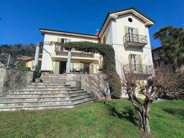 casa indipendente in vendita a Ghiffa