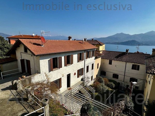 casa indipendente in vendita a Ghiffa