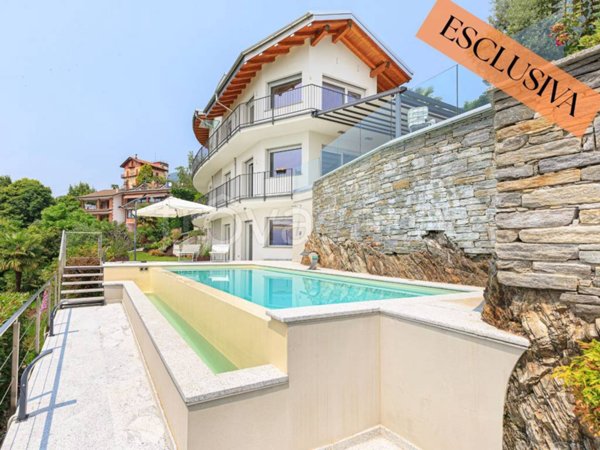 casa indipendente in vendita a Ghiffa