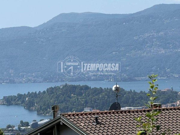 casa indipendente in vendita a Ghiffa