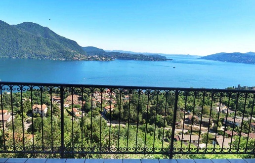 casa indipendente in vendita a Ghiffa