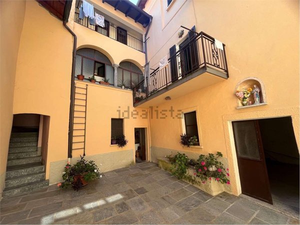 appartamento in vendita a Ghiffa in zona Ronco