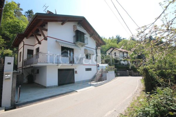 casa indipendente in vendita a Ghiffa