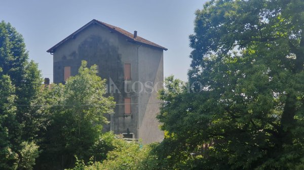 casa indipendente in vendita a Ghiffa