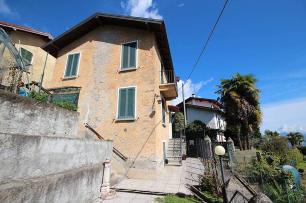casa indipendente in vendita a Ghiffa