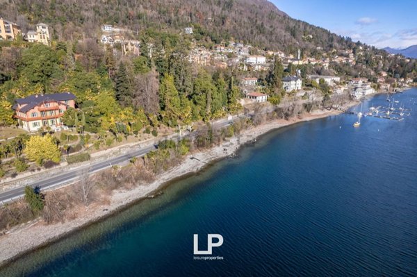 casa indipendente in vendita a Ghiffa