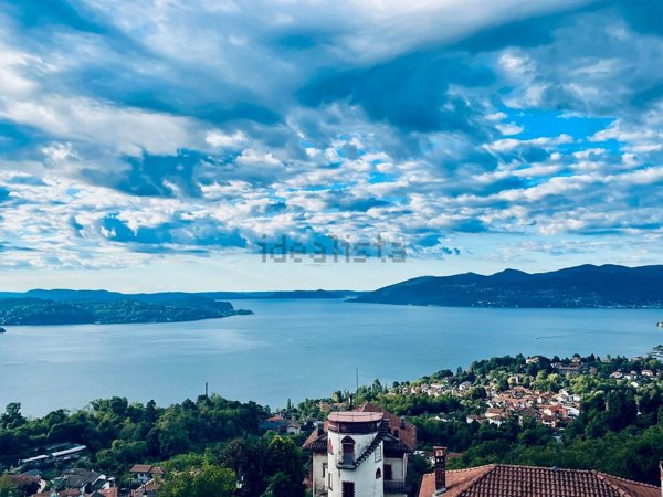 casa indipendente in vendita a Ghiffa