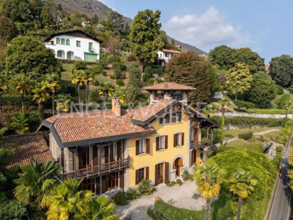 casa indipendente in vendita a Ghiffa