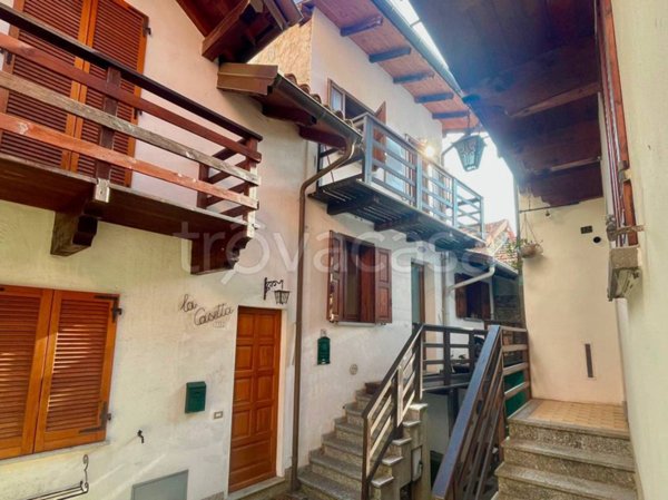 casa indipendente in vendita a Ghiffa in zona Susello